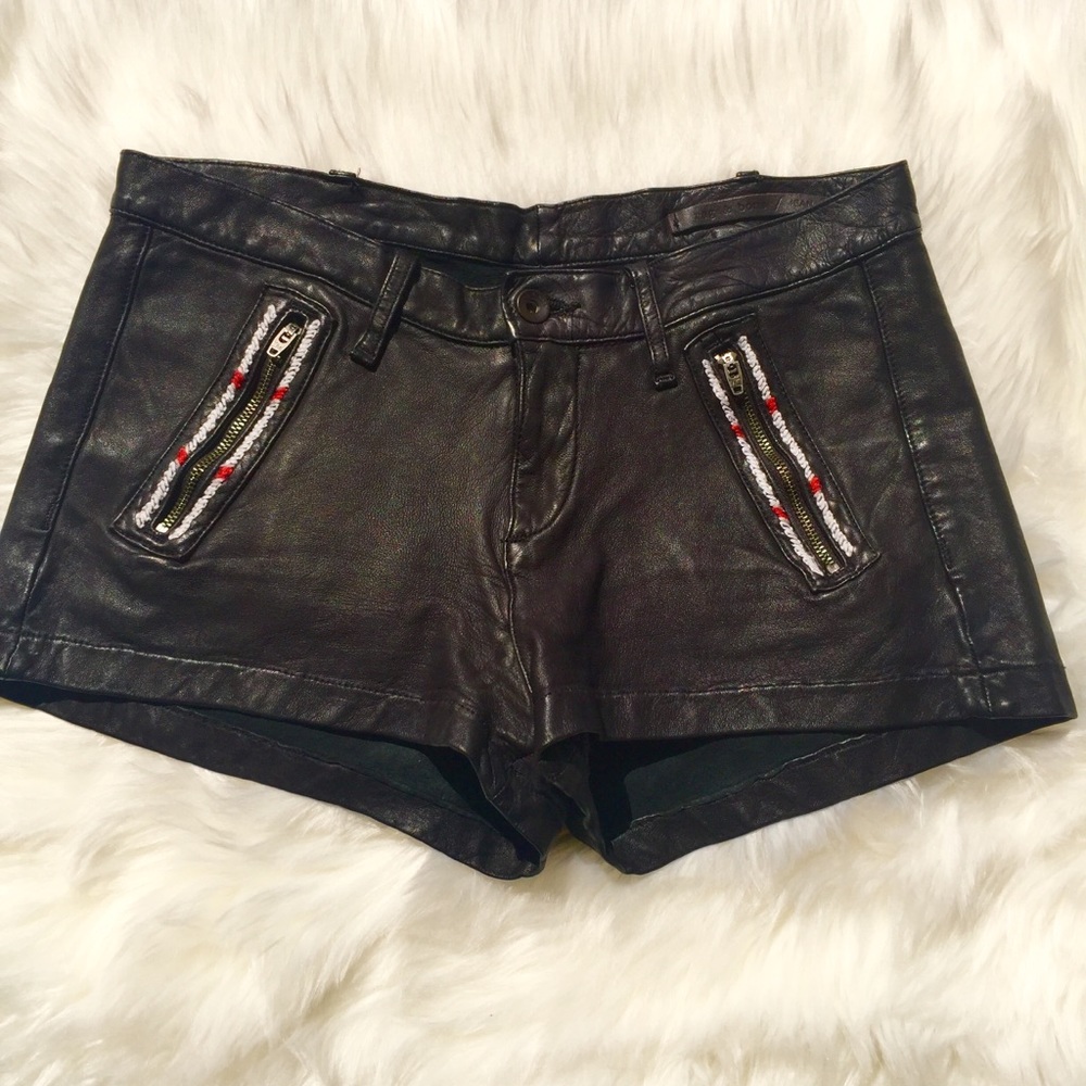 Rag & Bone lamb leather shorts sz 25 ❤️